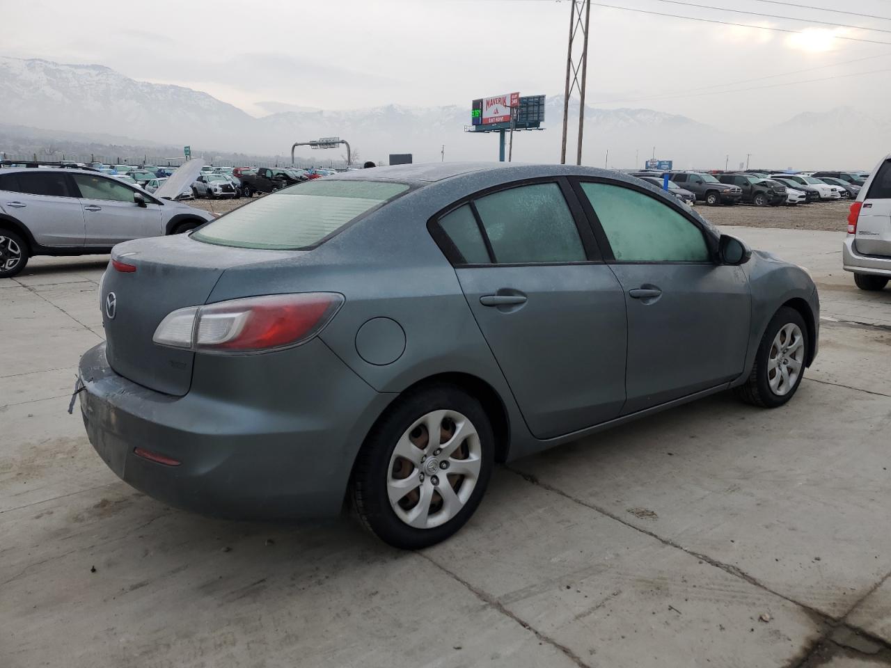 Image 3 of 2012 MAZDA 3 I 2012 with VIN JM1BL1UG1C1613207
