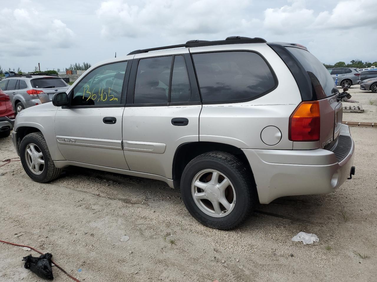 Obraz 2 z 2005 GMC ENVOY  2005 z VIN 1GKDS13SX52141320