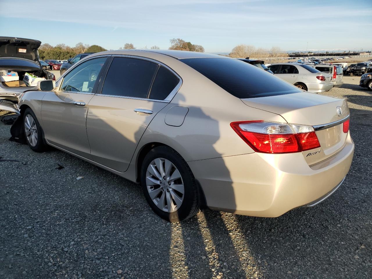 Image 2 of 2013 HONDA ACCORD EX 2013 with VIN 1HGCR2F70DA051633
