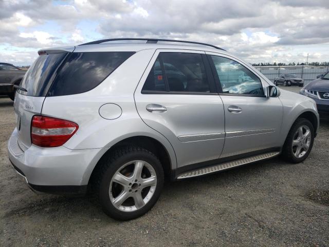 Obraz 3 z 2007 MERCEDES-BENZ ML 500 2007 z VIN 4JGBB75E37A253314