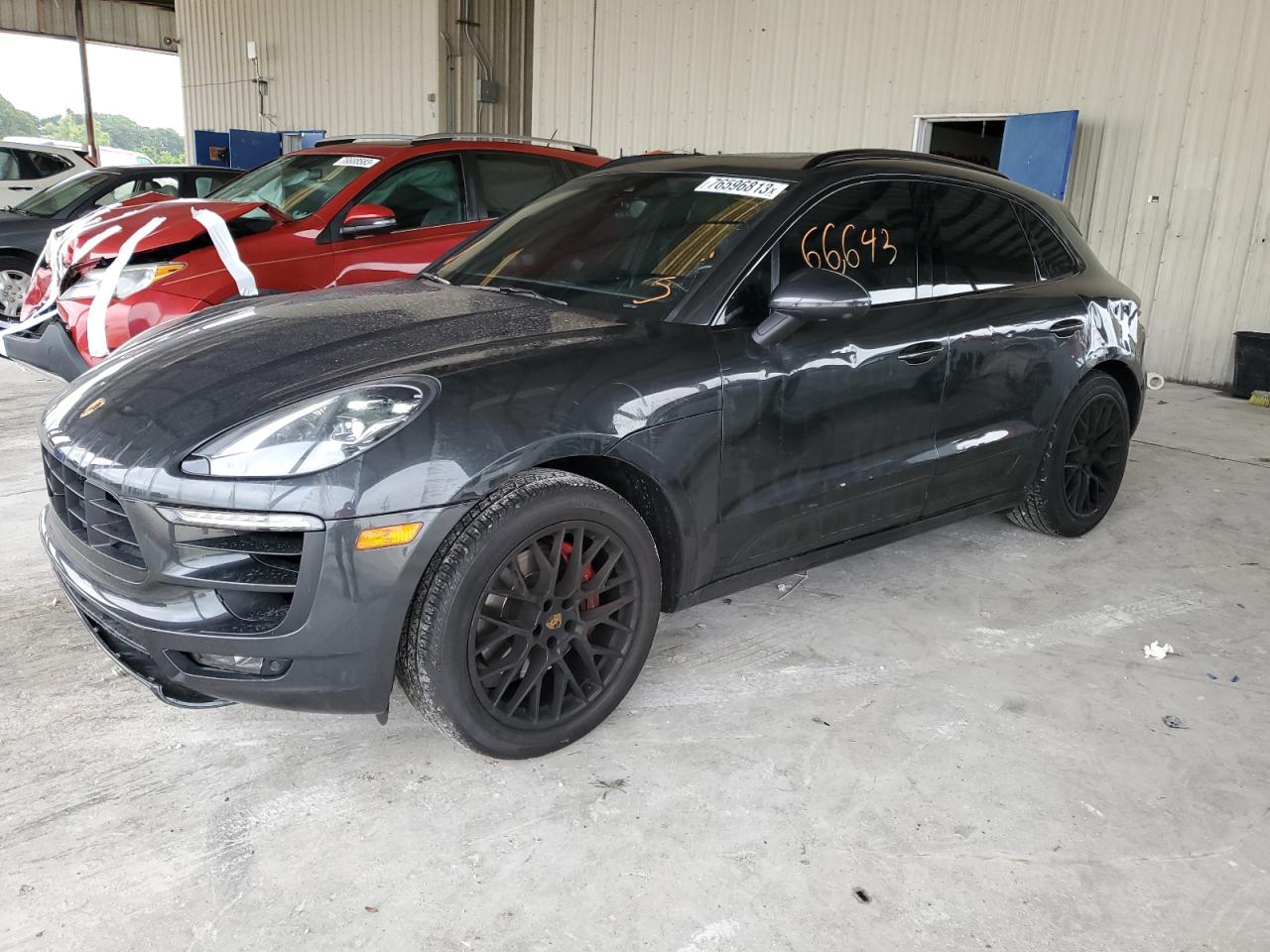 Изображение 2017 PORSCHE MACAN GTS 2017