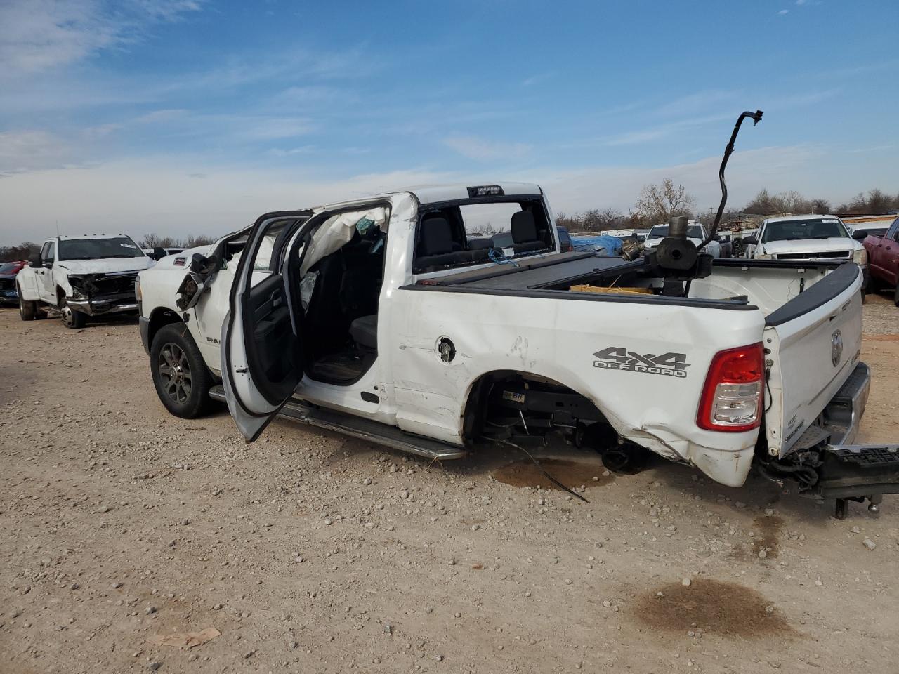Image 2 of 2020 RAM 2500 BIG HORN 2020 with VIN 3C6UR5DL5LG286993