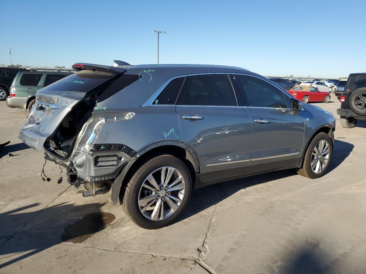 Изображение 3 2023 CADILLAC XT5 PREMIUM LUXURY 2023 с VIN 1GYKNCRS5PZ208696