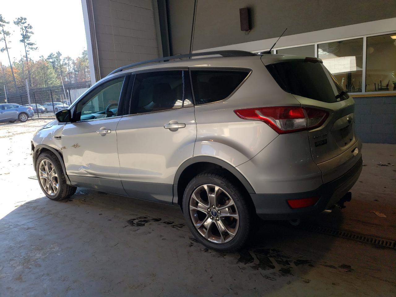 Изображение 2 2015 FORD ESCAPE SE 2015 с VIN 1FMCU9GX3FUB00681