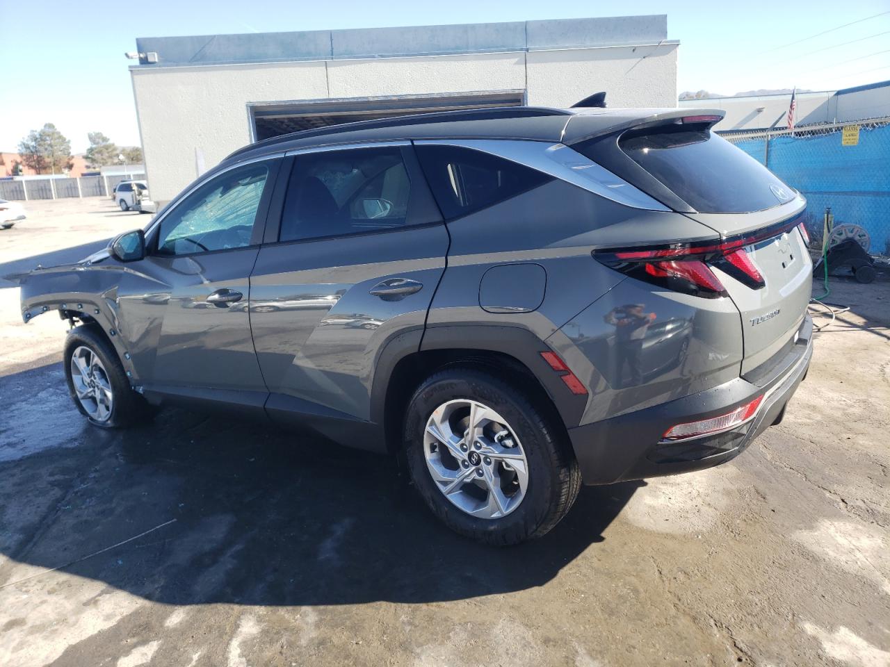Изображение 2 2024 HYUNDAI TUCSON SEL 2024 с VIN 5NMJB3DE3RH350502