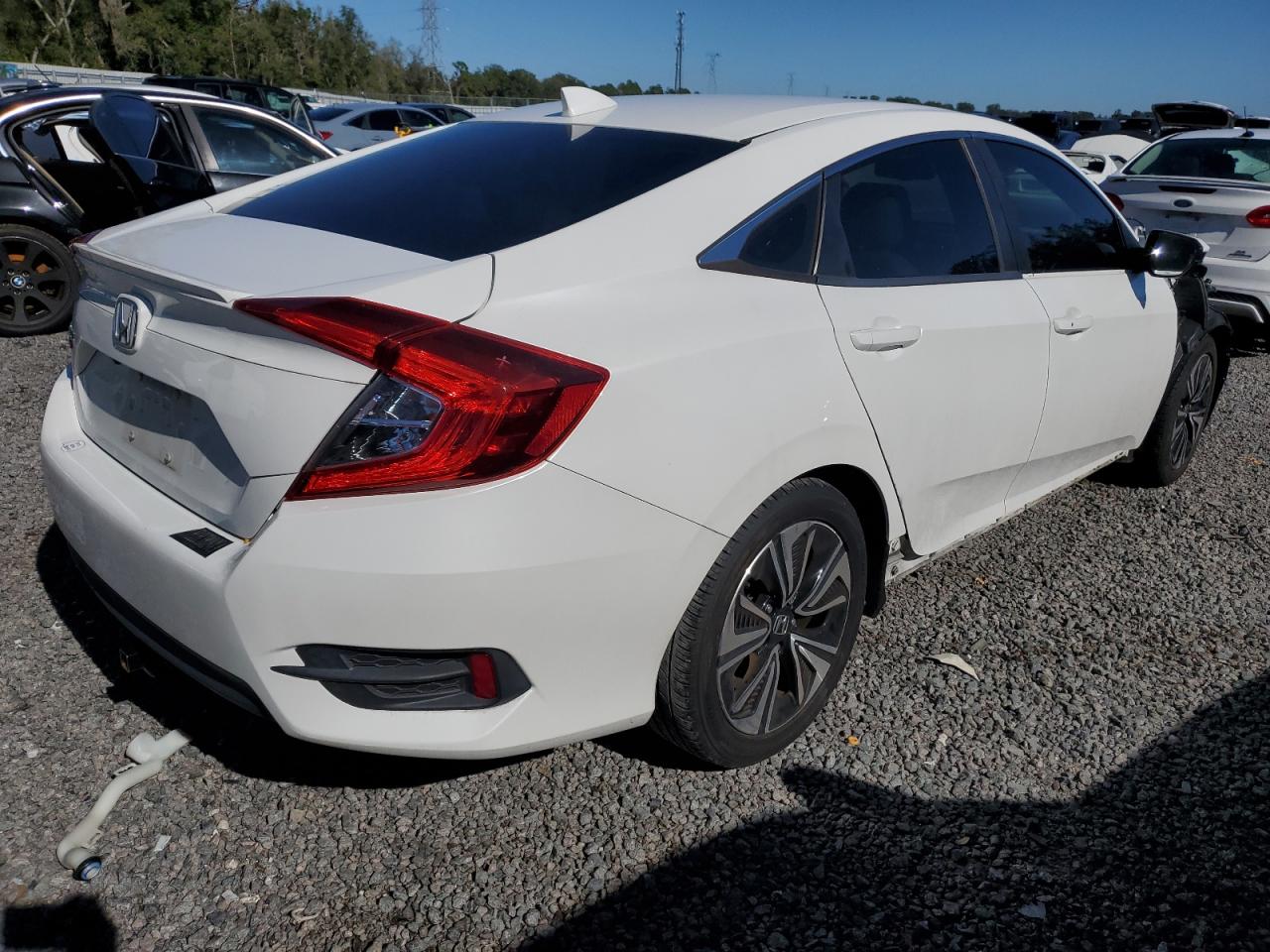 Image 3 of 2018 HONDA CIVIC EXL 2018 with VIN JHMFC1F7XJX041660