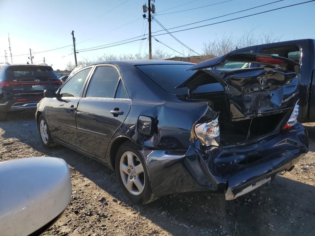 Изображение 2 2003 TOYOTA CAMRY LE 2003 с VIN 4T1BE32K93U664140