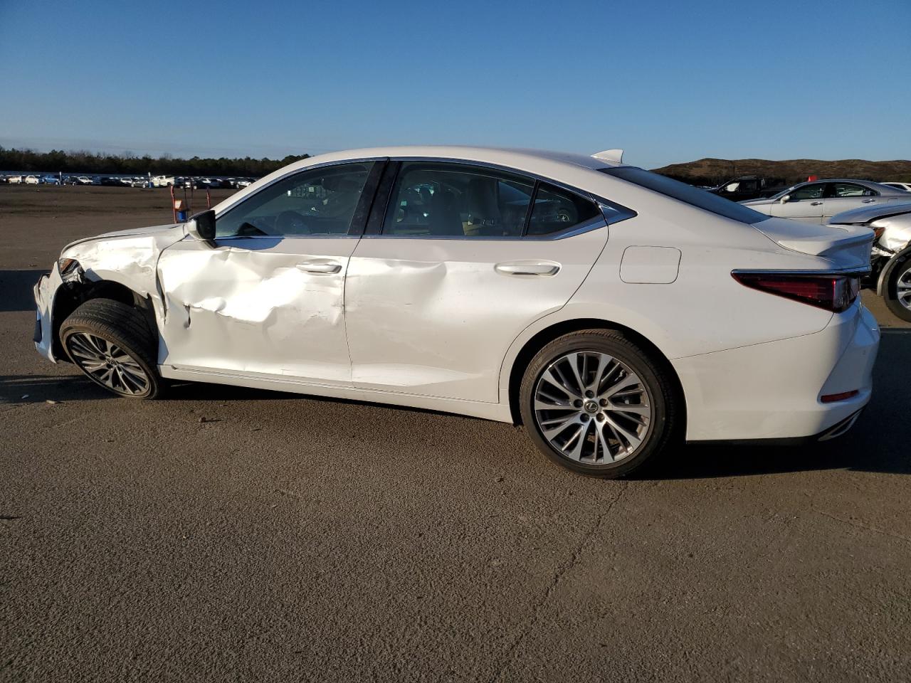Image 2 of 2021 LEXUS ES 350 BASE 2021 with VIN 58ADZ1B18MU110347
