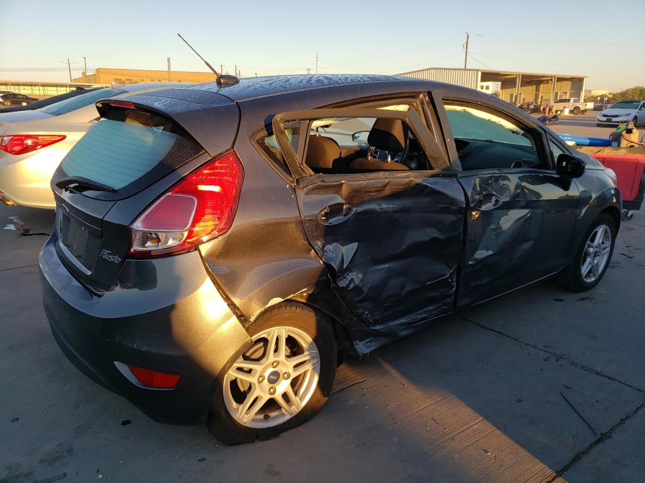 Image 3 of 2018 FORD FIESTA SE 2018 with VIN 3FADP4EJXHM169222