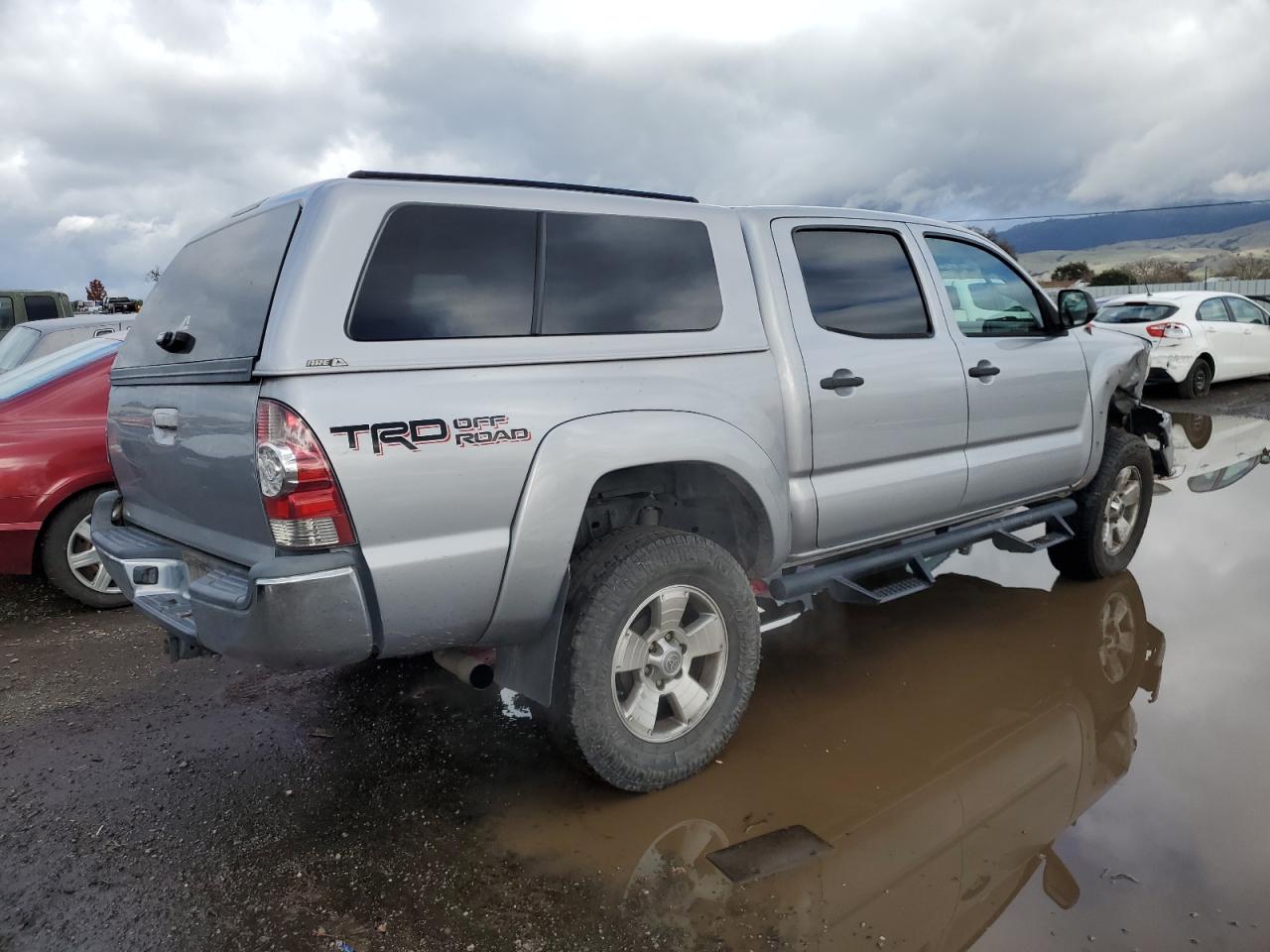 Image 3 of 2014 TOYOTA TACOMA DOUBLE CAB 2014 with VIN 3TMLU4EN7EM157350