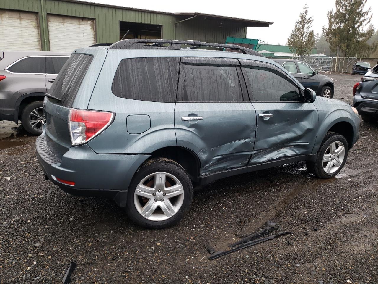 Image 3 of 2010 SUBARU FORESTER 2.5X LIMITED 2010 with VIN JF2SH6DC0AH783091