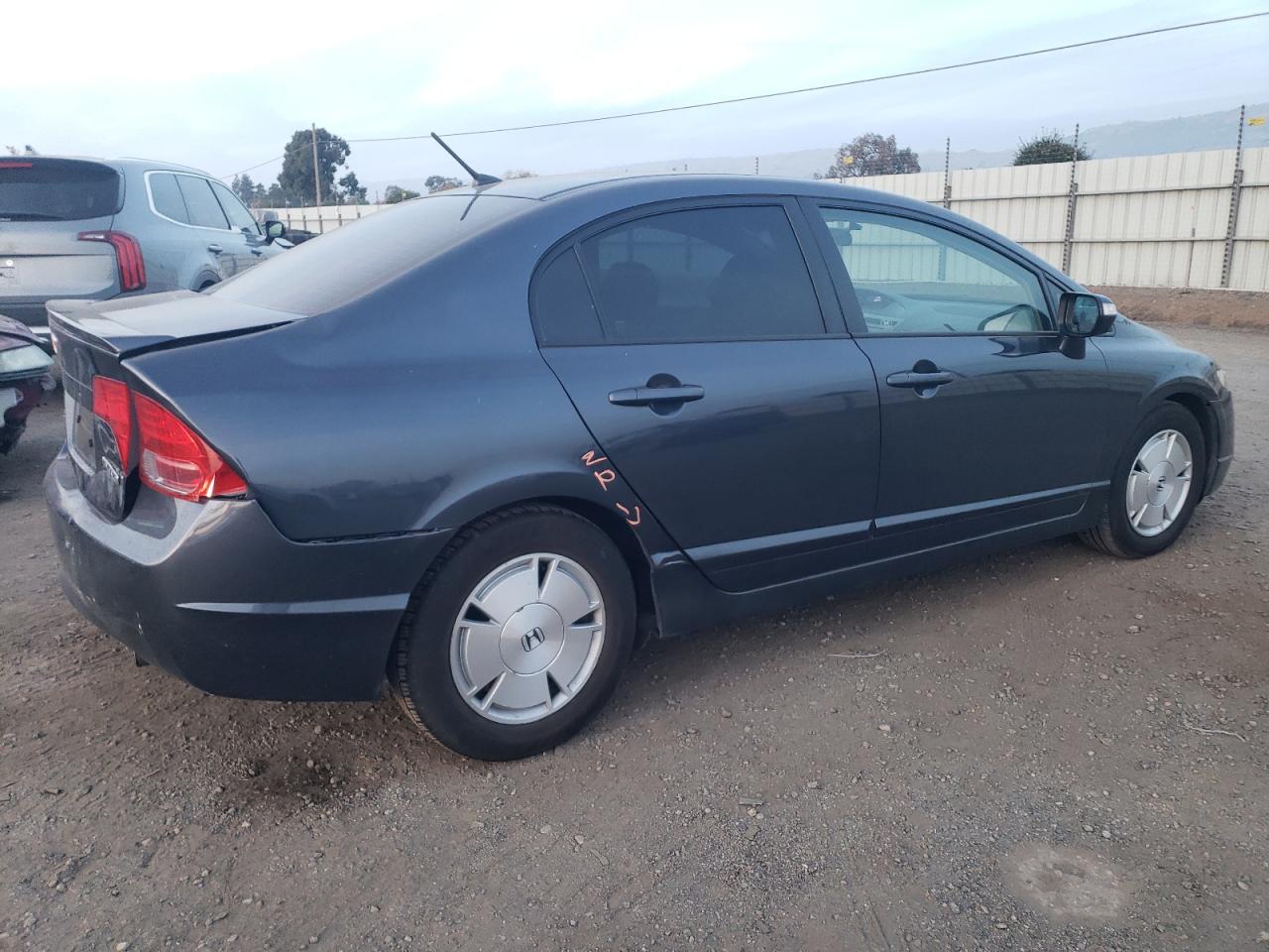 Image 3 of 2006 HONDA CIVIC HYBRID 2006 with VIN JHMFA36206S030256