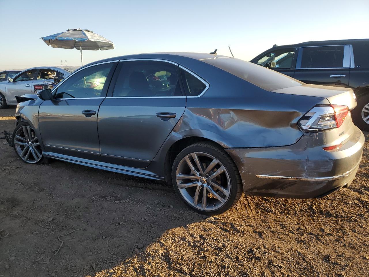 Obraz 2 z 2016 VOLKSWAGEN PASSAT S 2016 z VIN 1VWAT7A36GC054888