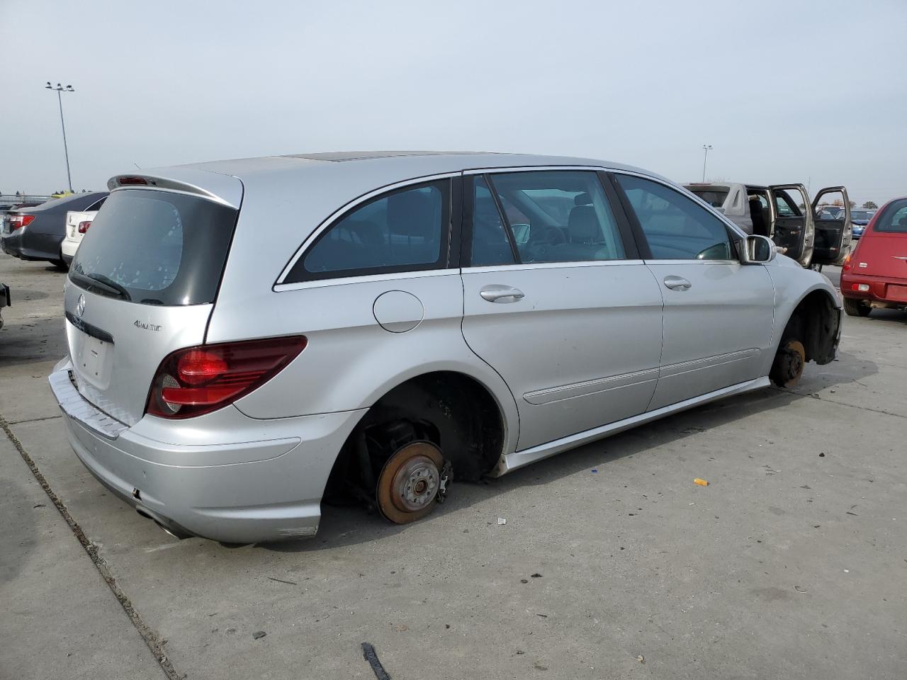 Изображение 3 2009 MERCEDES-BENZ R 350 4MATIC 2009 с VIN 4JGCB65E79A091091
