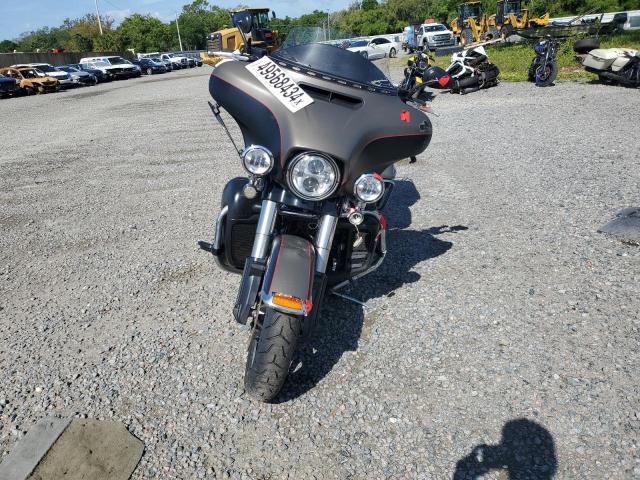 Image 2 of 2018 HARLEY-DAVIDSON FLHTK ULTRA LIMITED 2018 with VIN 1HD1KED12JB614891