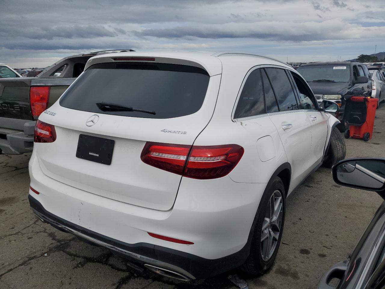 Obraz 3 z 2019 MERCEDES-BENZ GLC 300 4MATIC 2019 z VIN WDC0G4KB8KV141299