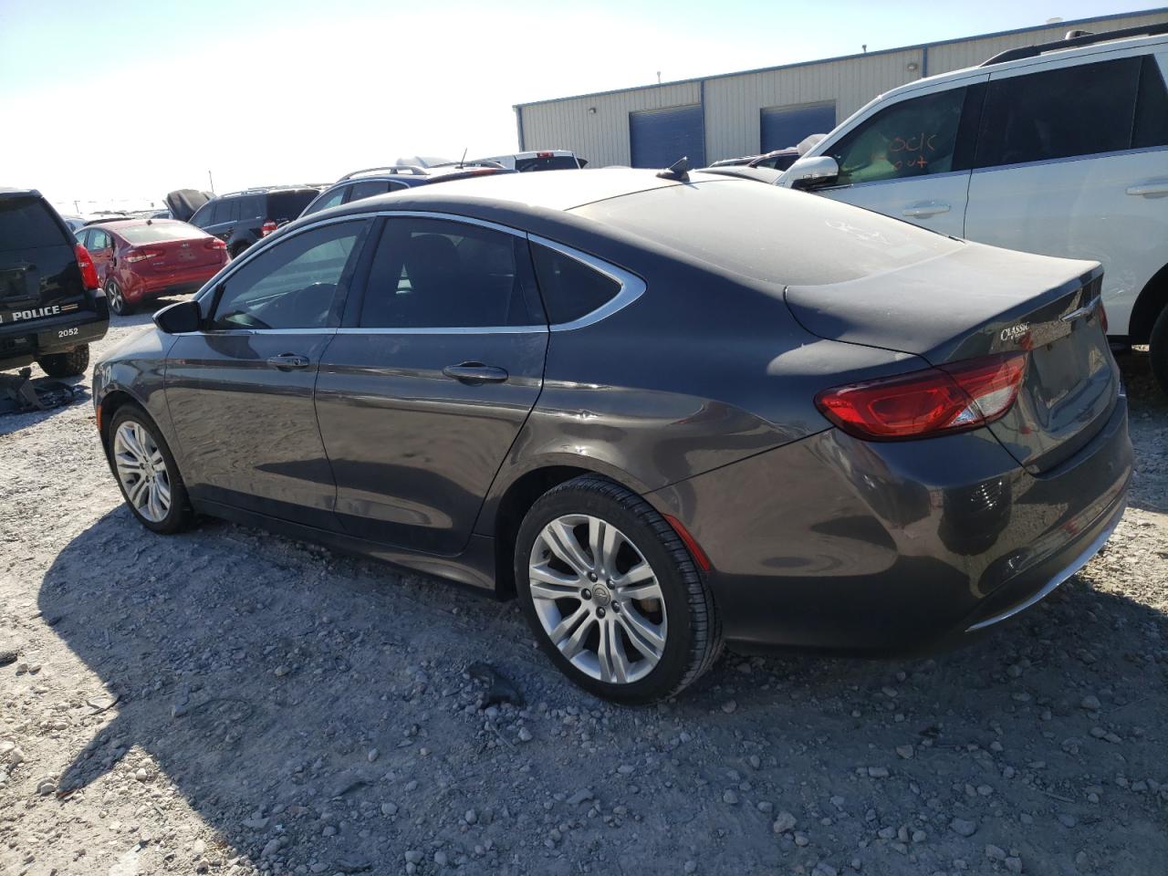 Изображение 2 2015 CHRYSLER 200 LIMITED 2015 с VIN 1C3CCCAB2FN651619