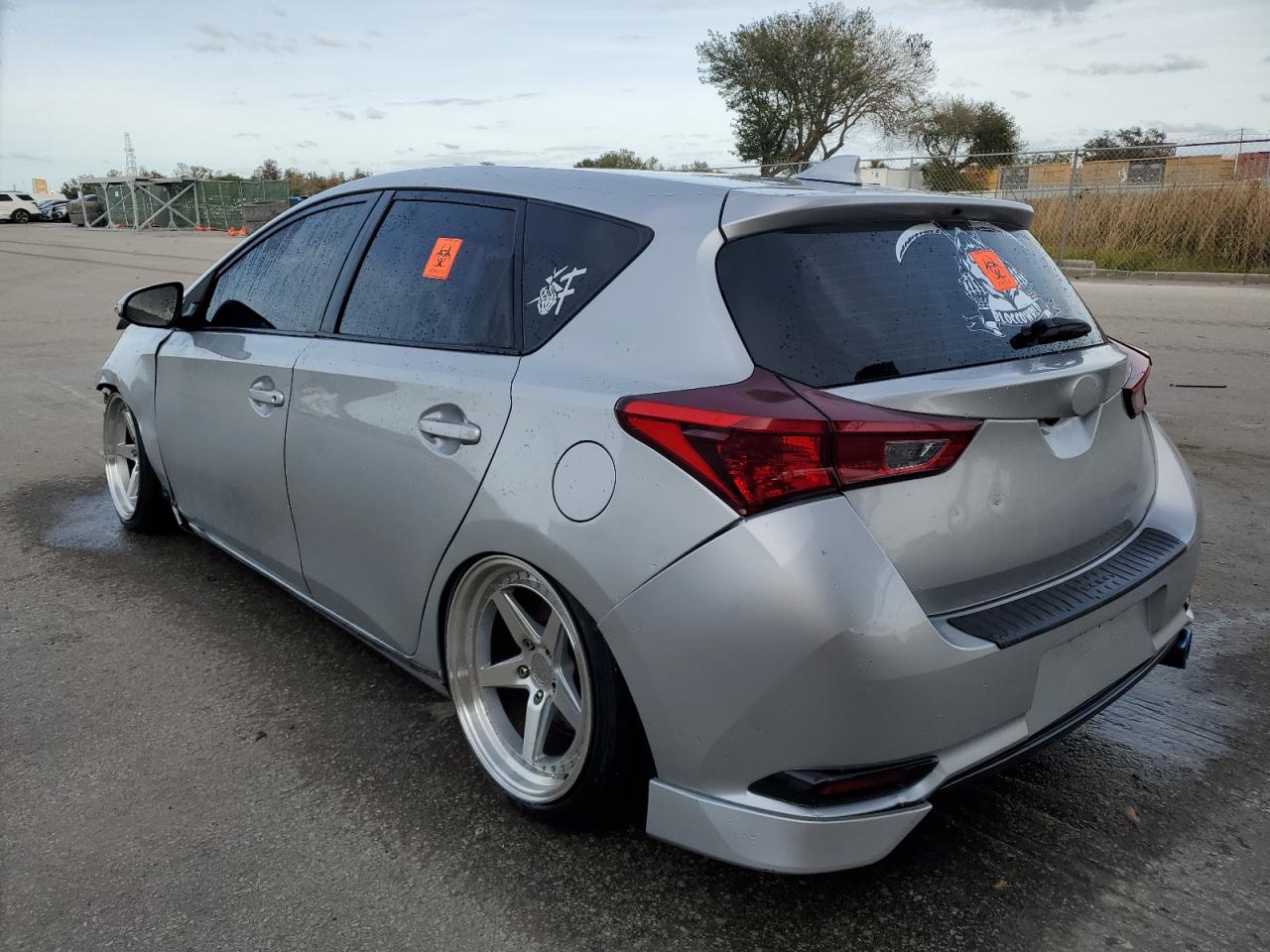 Image 2 of 2016 TOYOTA SCION IM  2016 with VIN JTNKARJE2GJ522603