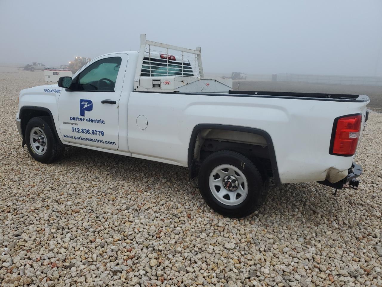 Image 2 of 2015 GMC SIERRA C1500 2015 with VIN 1GTN1TEC8FZ902570