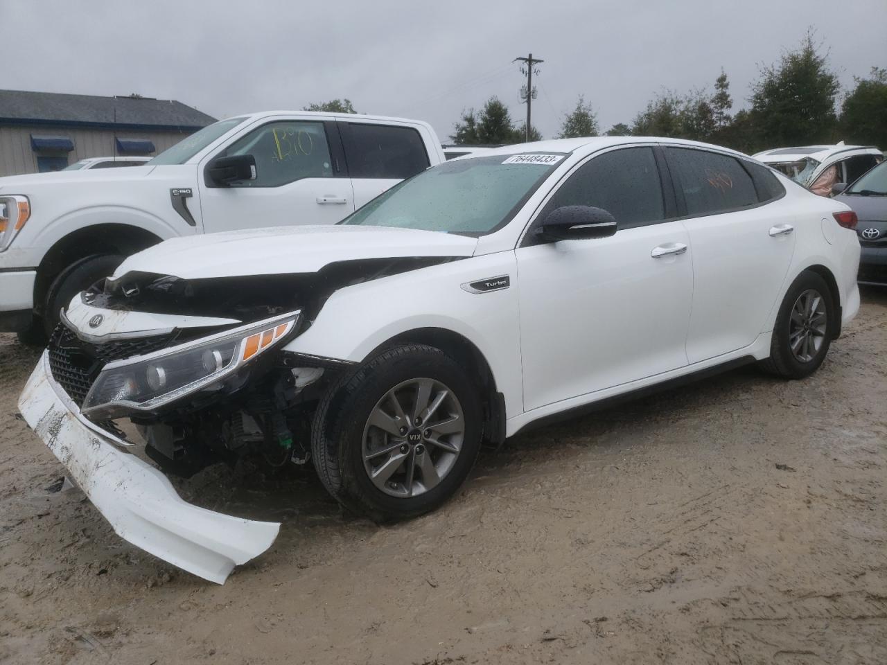 Изображение 1 2017 KIA OPTIMA LX 2017 с VIN 5XXGT4L14HG175301