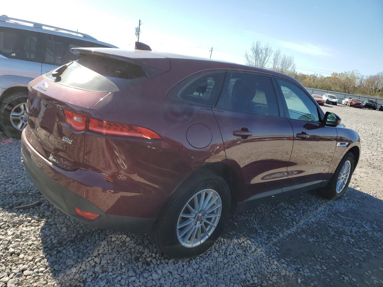 Image 3 of 2017 JAGUAR F-PACE 2017 with VIN SADCS2BN1HA086442