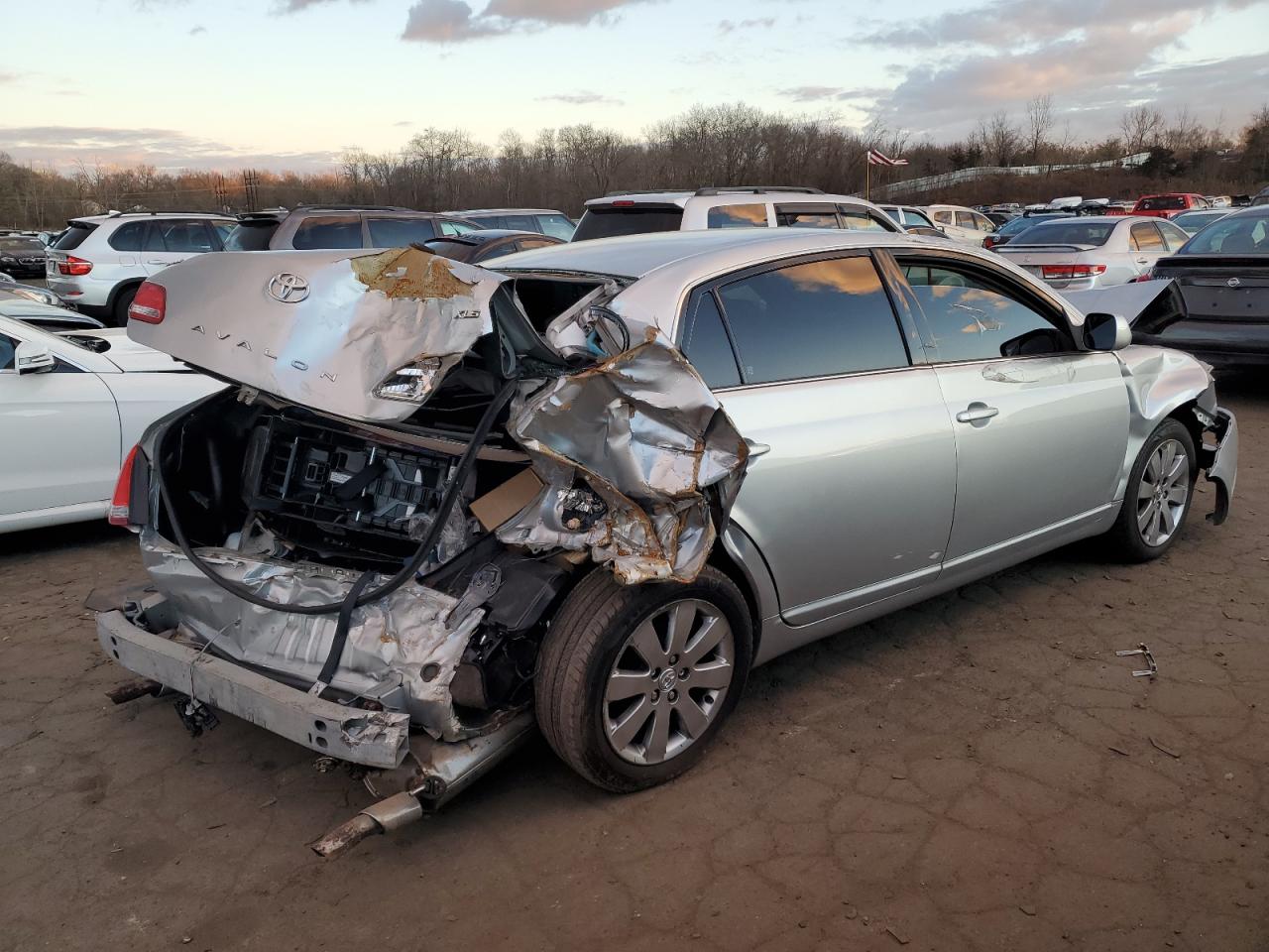 Obraz 3 z 2006 TOYOTA AVALON XL 2006 z VIN 4T1BK36B46U101360