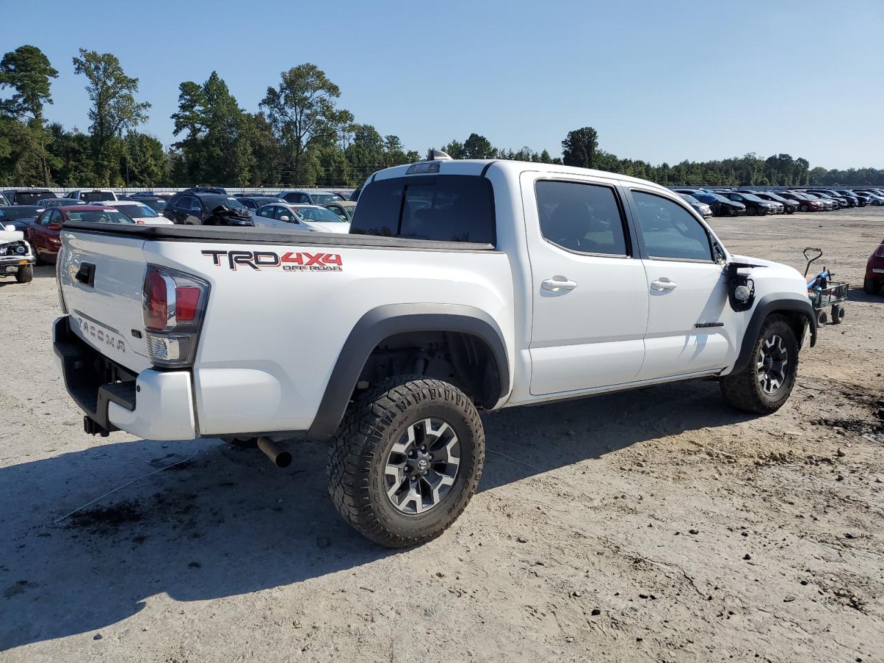 Obraz 3 z 2020 TOYOTA TACOMA DOUBLE CAB 2020 z VIN 3TMCZ5AN1LM342729