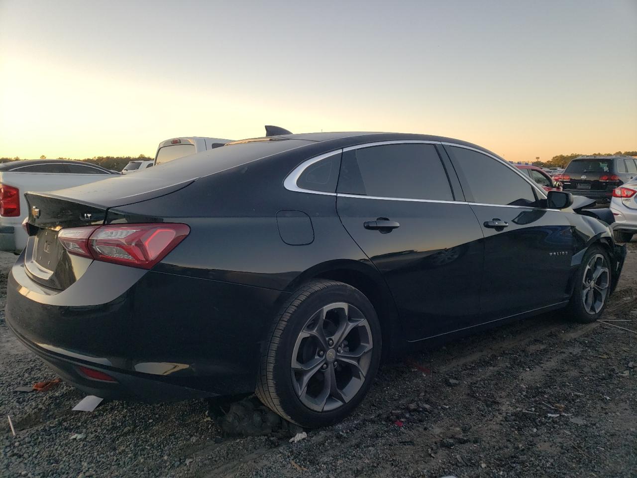 Image 3 of 2020 CHEVROLET MALIBU LT 2020 with VIN 1G1ZD5ST9LF116808