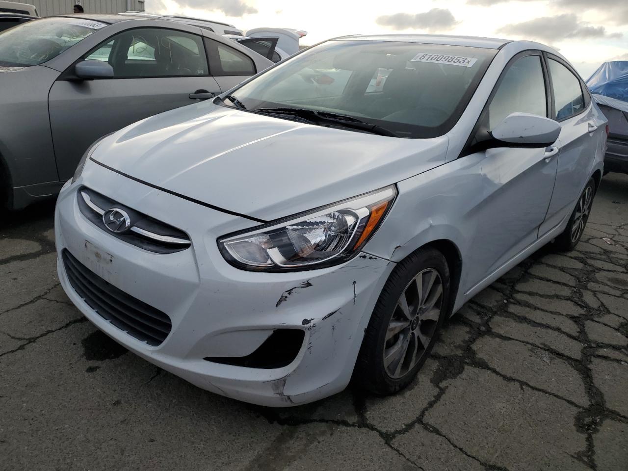 Изображение 1 2017 HYUNDAI ACCENT SE 2017 с VIN KMHCT4AE1HU360948