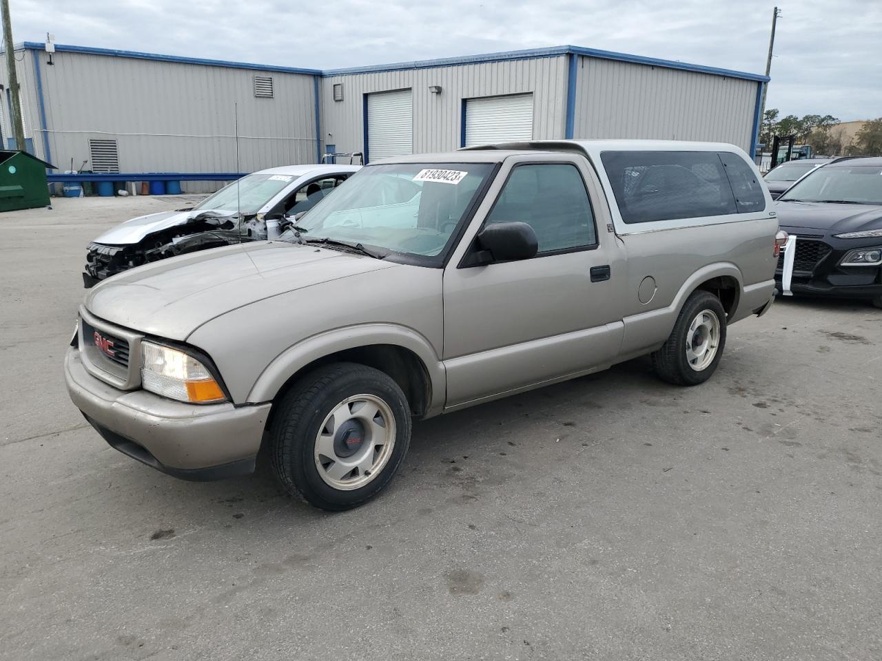 2001 GMC SONOMA  2001 image