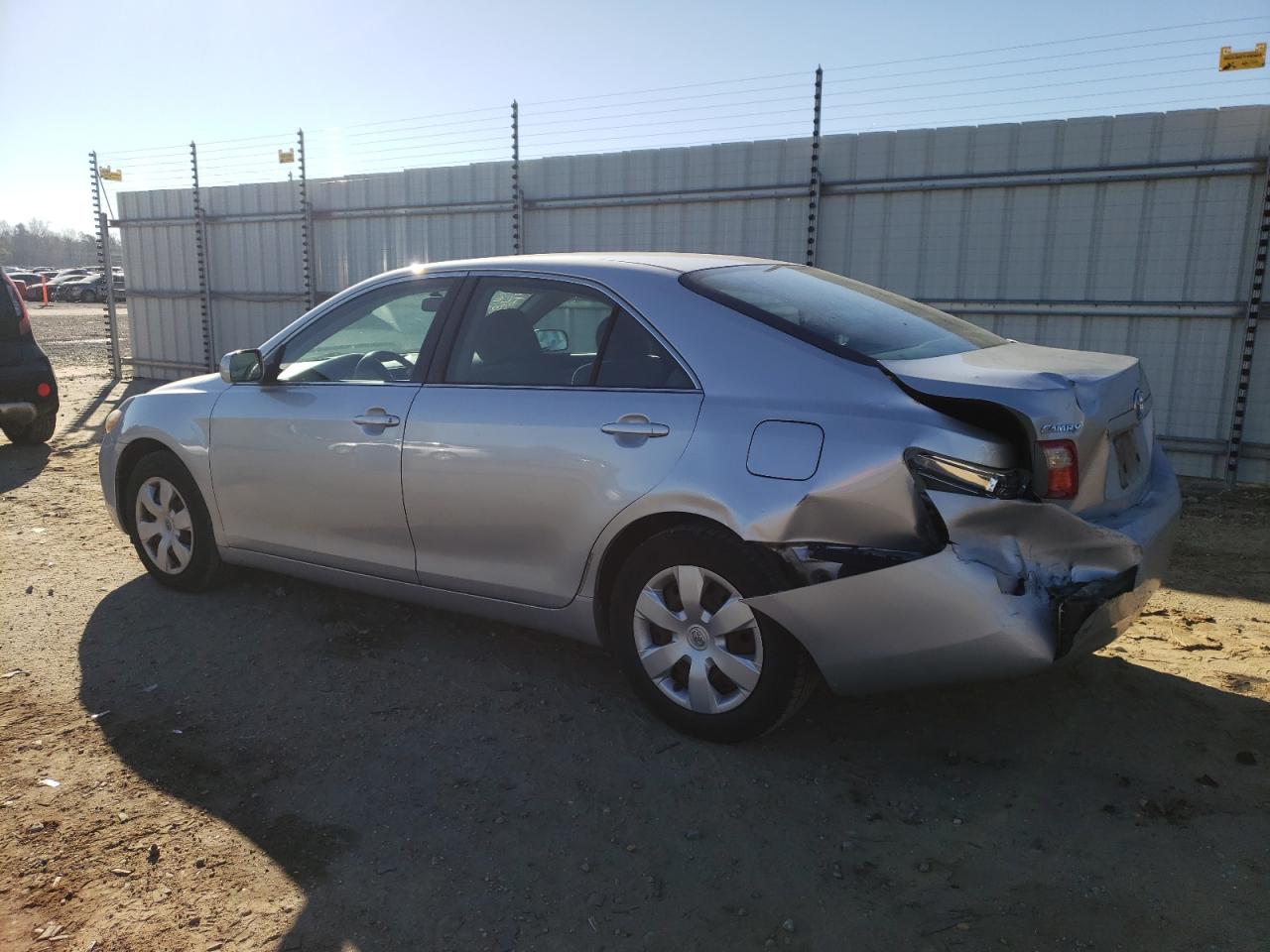 Изображение 2 2007 TOYOTA CAMRY CE 2007 с VIN 4T1BE46K27U103199