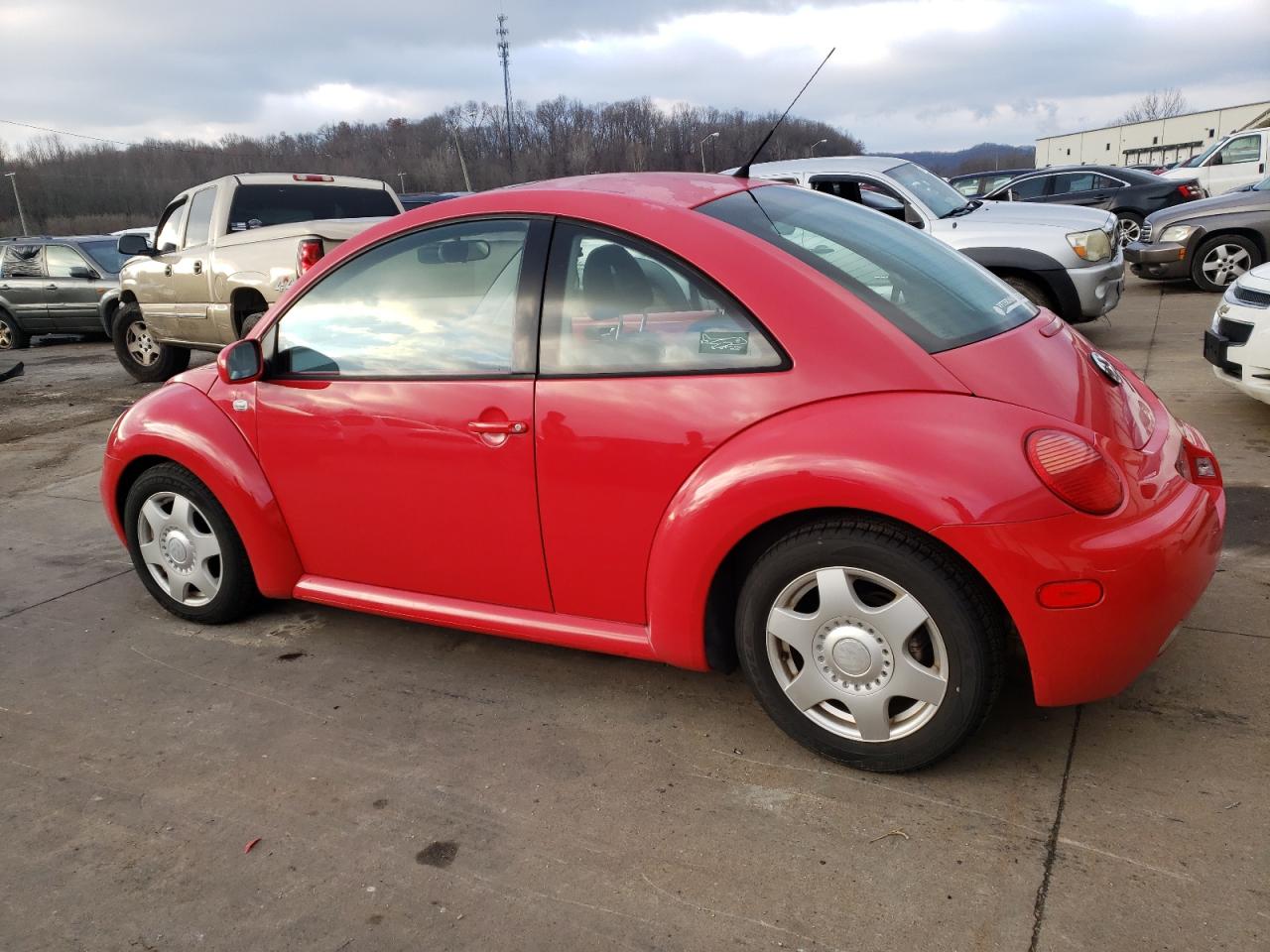Image 2 of 2001 VOLKSWAGEN NEW BEETLE GLS 2001 with VIN 3VWCK21C41M464609