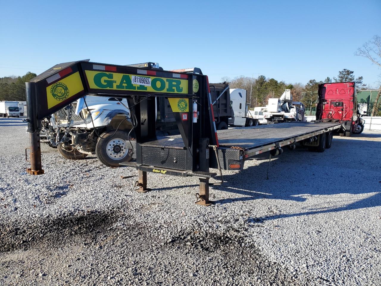 Image 3 of 2022 GATO GOOSENECK 2022 with VIN 4Z1GF4023NS005594