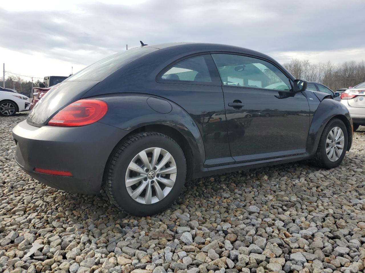 Image 3 of 2016 VOLKSWAGEN BEETLE 1.8T 2016 with VIN 3VWF17AT0GM609621