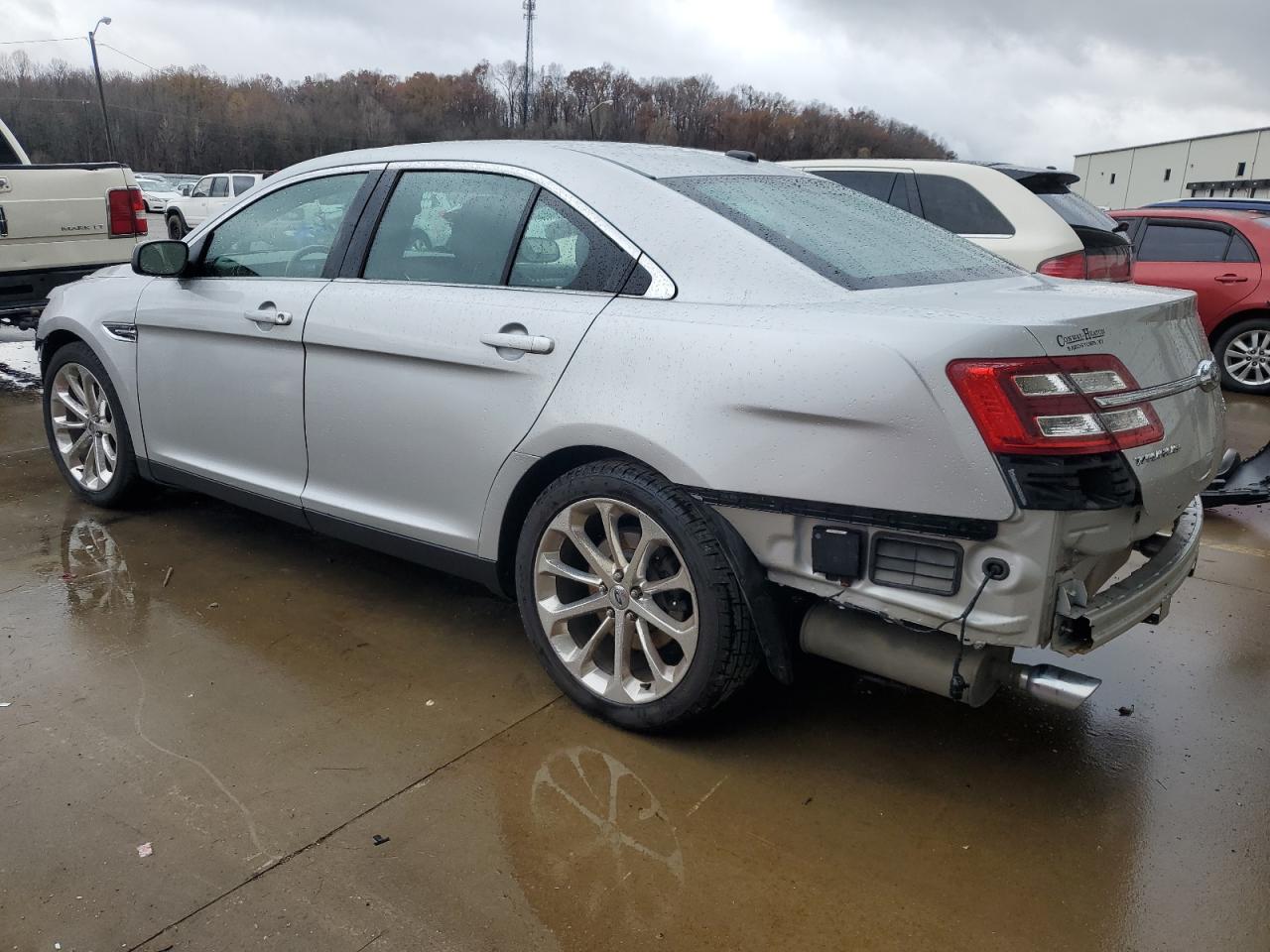 Image 2 of 2013 FORD TAURUS LIMITED 2013 with VIN 1FAHP2F83DG159007