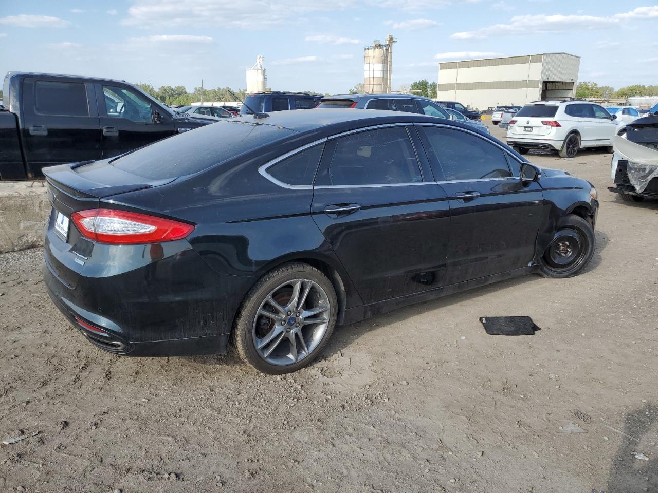 Image 3 of 2014 FORD FUSION TITANIUM 2014 with VIN 3FA6P0K9XER255365
