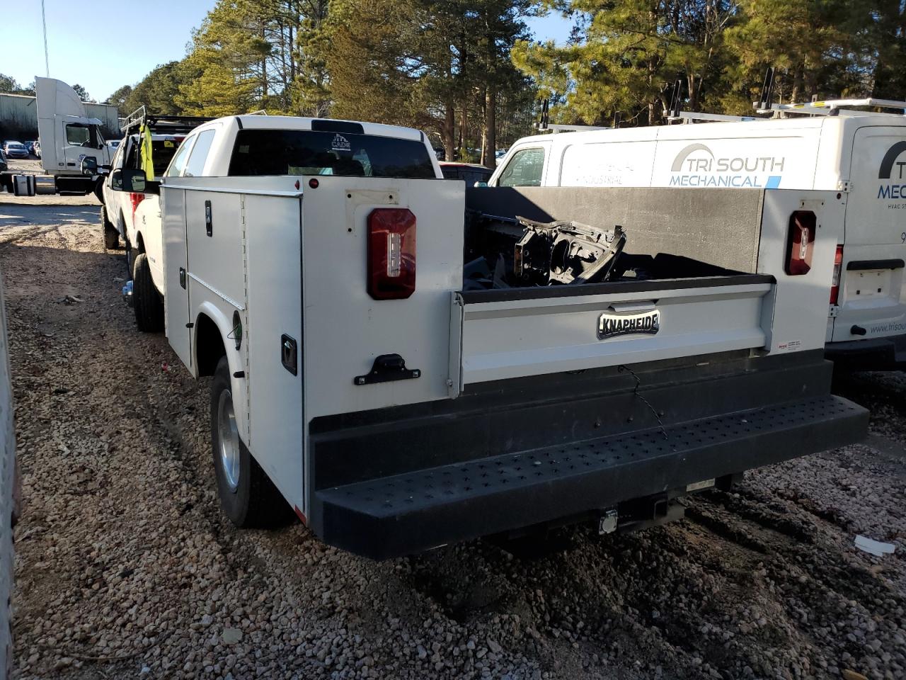 Image 2 of 2022 RAM 3500  2022 with VIN 3C7WRTCLXNG215401