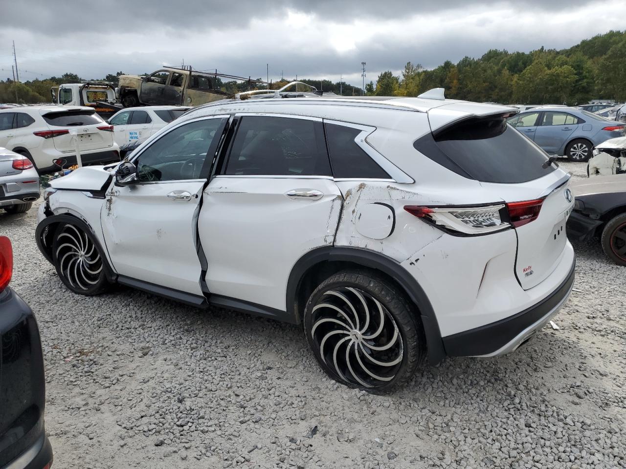 Изображение 2 2021 INFINITI QX50 LUXE 2021 с VIN 3PCAJ5BB4MF127287