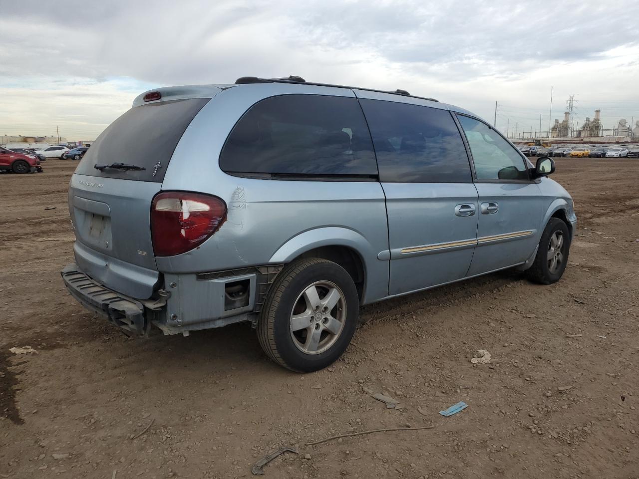 Image 3 of 2003 DODGE GRAND CARAVAN ES 2003 with VIN 2D8GP54L43R180171