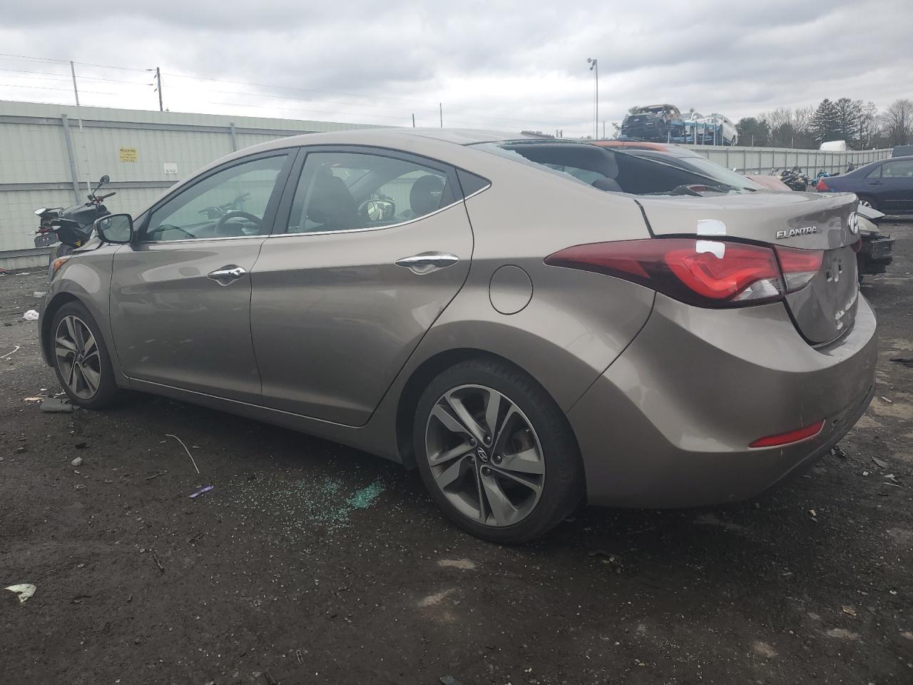 Изображение 2 2014 HYUNDAI ELANTRA SE 2014 с VIN 5NPDH4AE7EH507791