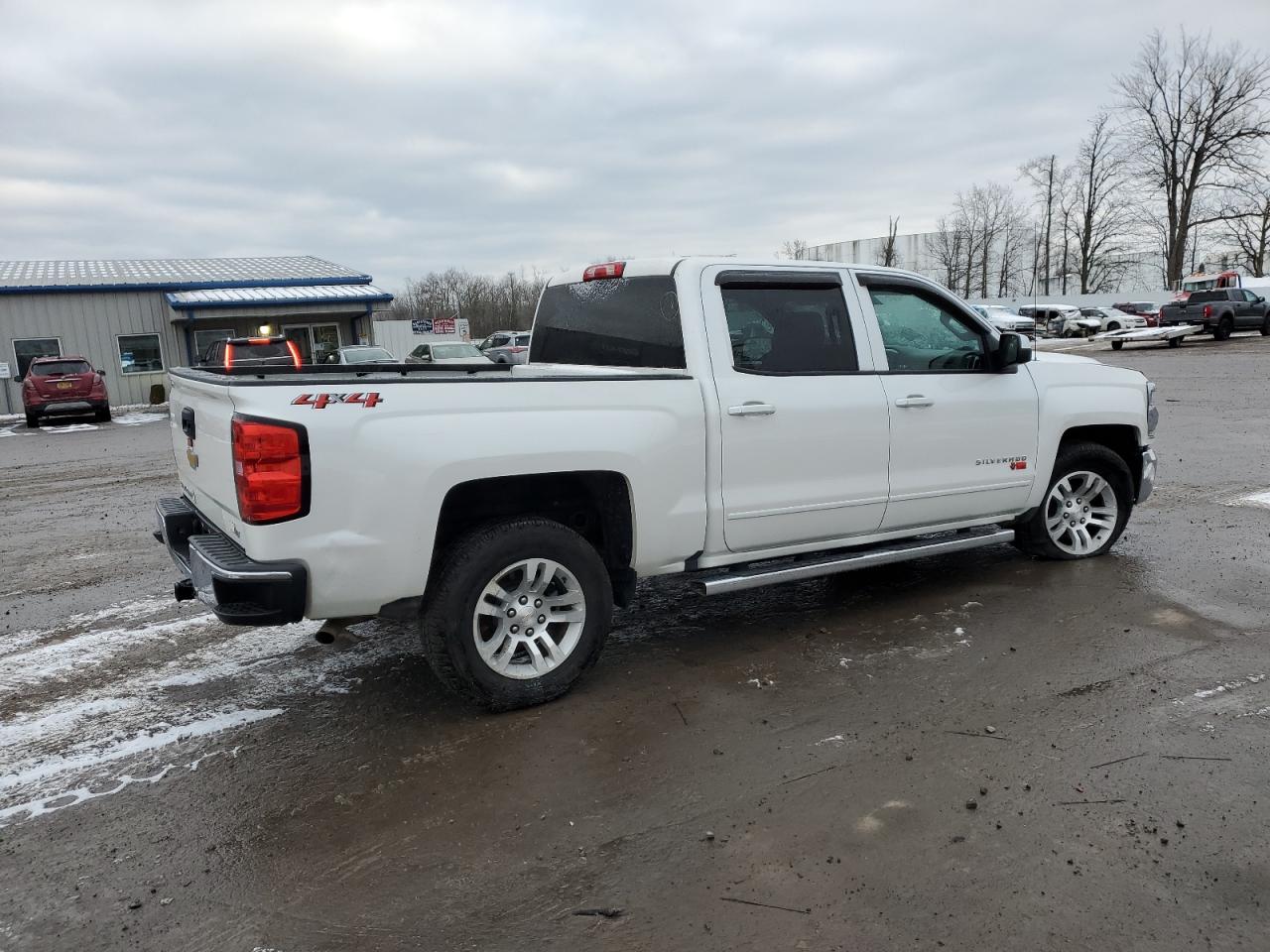 Obraz 3 z 2018 CHEVROLET SILVERADO K1500 LT 2018 z VIN 3GCUKREC8JG178125
