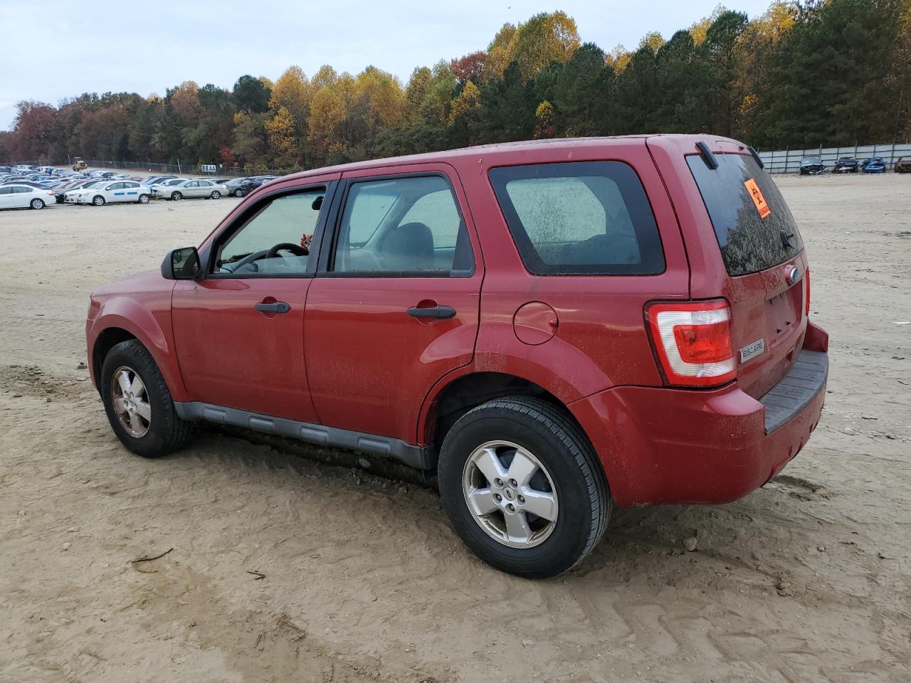 Obraz 2 z 2011 FORD ESCAPE XLS 2011 z VIN 1FMCU0C76BKA36515