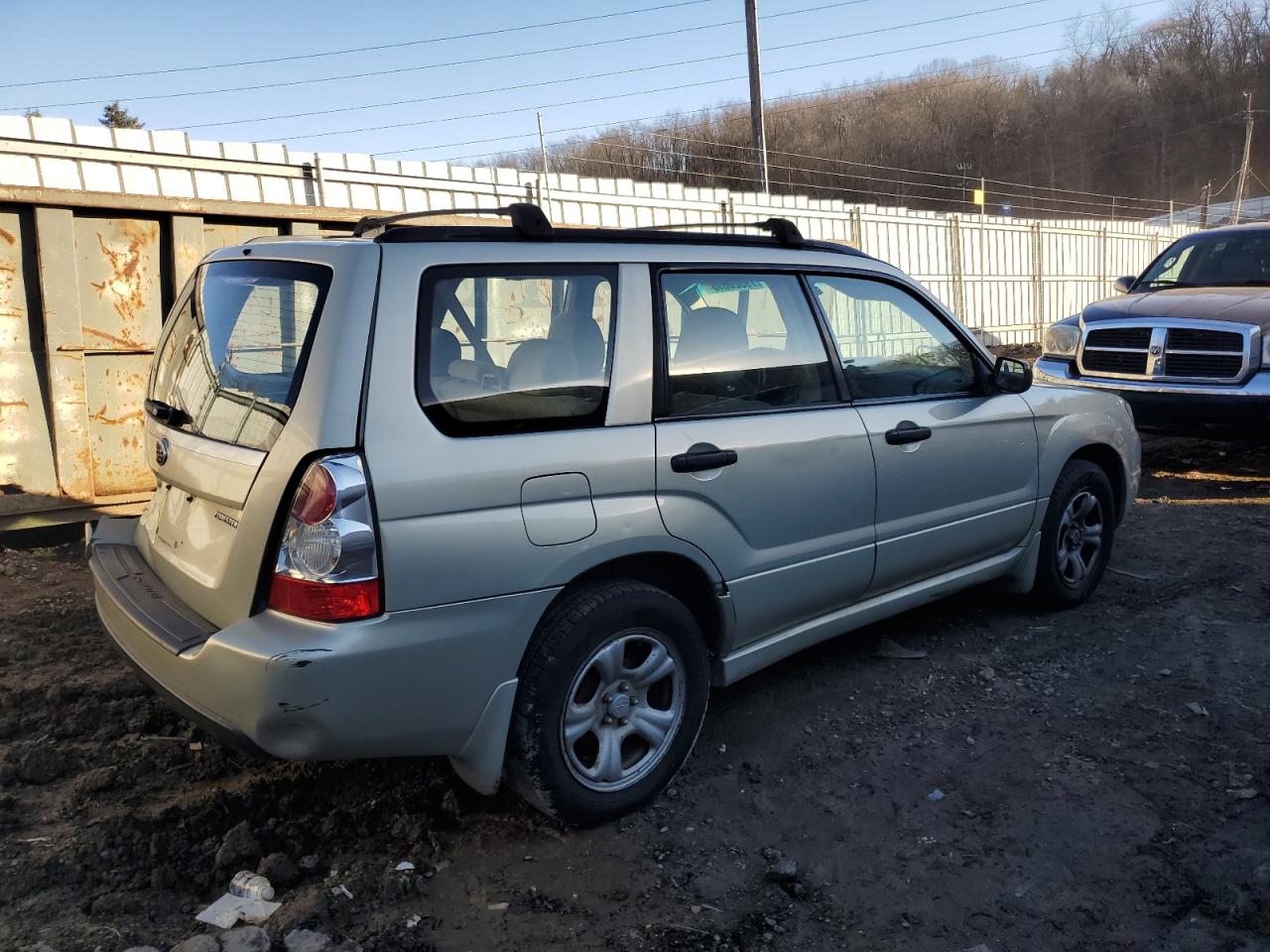 Image 3 of 2007 SUBARU FORESTER 2.5X 2007 with VIN JF1SG63617H724918