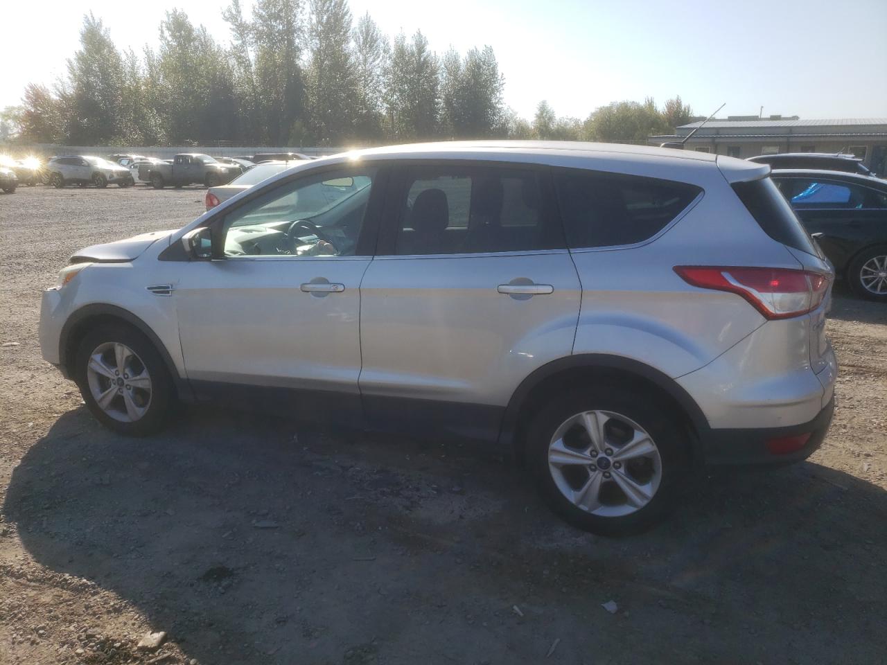 Obraz 2 z Ford Escape Se 2014 z VIN 1FMCU9G9XEUC46219