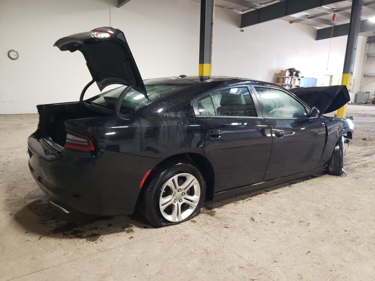 Изображение 3 2022 DODGE CHARGER SXT 2022 с VIN 2C3CDXBGXNH145283