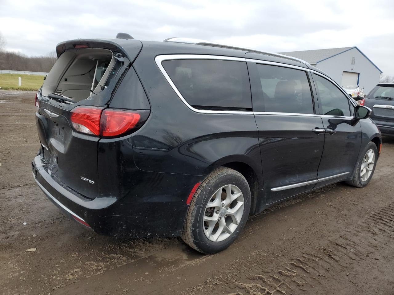 Obraz 3 z 2020 CHRYSLER PACIFICA LIMITED 2020 z VIN 2C4RC1GG0LR107325