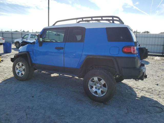 Image 2 of 2007 TOYOTA FJ CRUISER  2007 with VIN JTEBU11F970031680