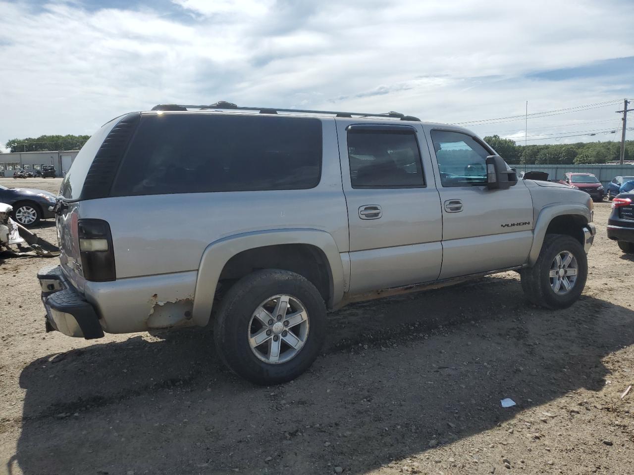 Obraz 3 z 2004 GMC YUKON XL K1500 2004 z VIN 3GKFK16ZX4G263859