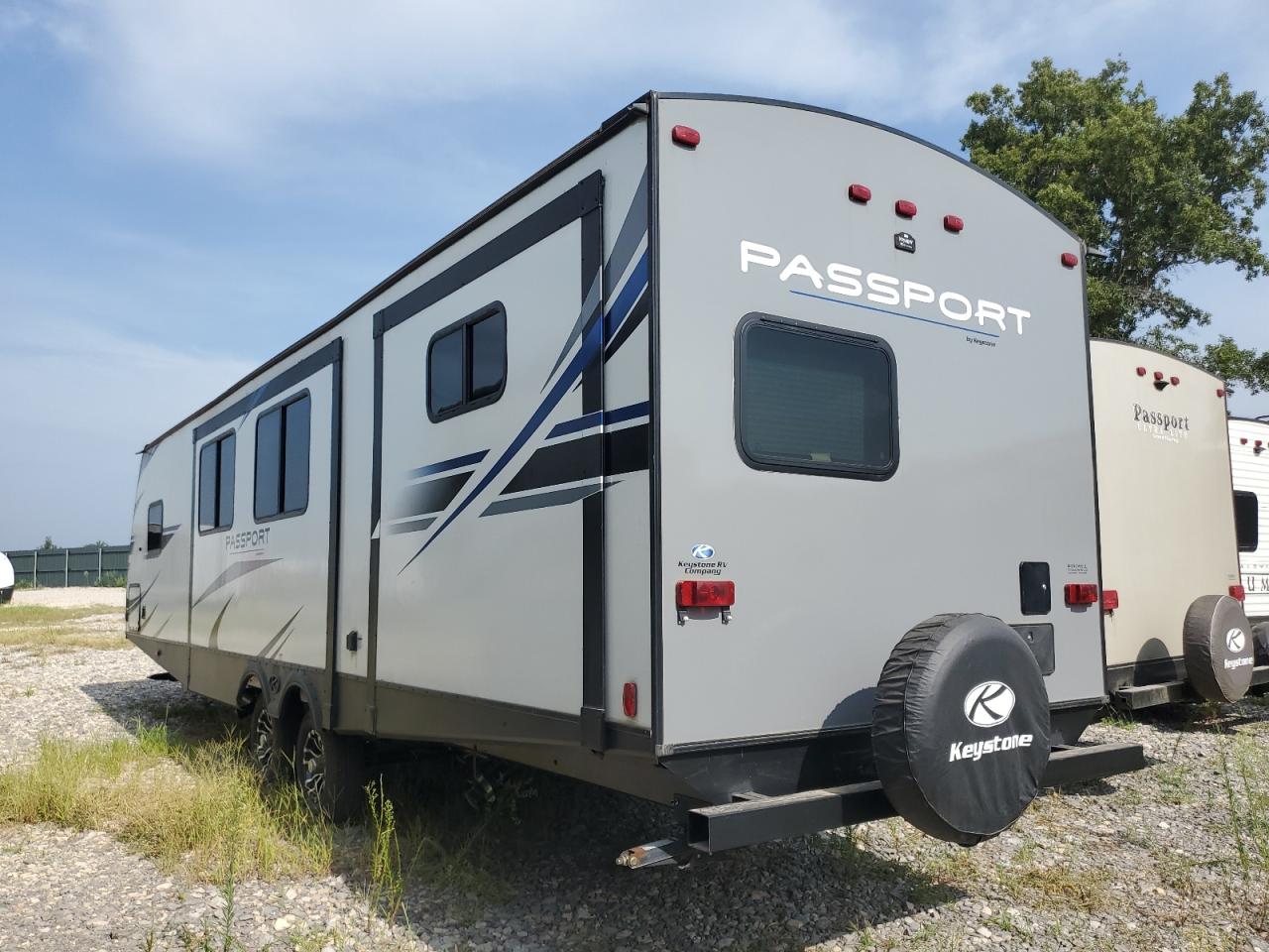 Obraz 3 z 2020 KYRV PASSPORT 2020 z VIN 4YDT33528LK411605