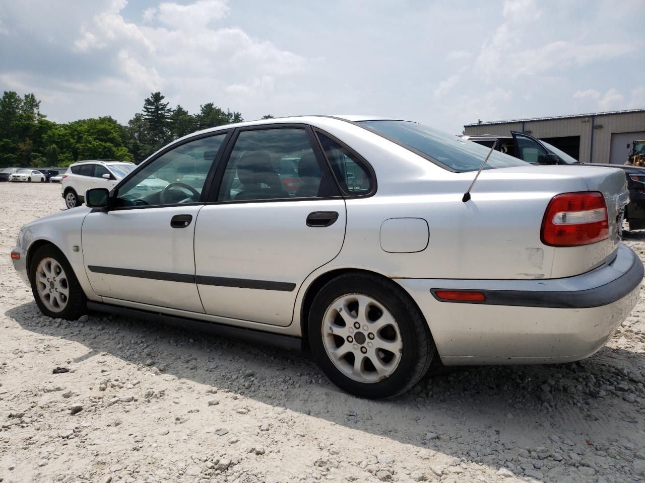 Изображение 2 2001 VOLVO S40 1.9T 2001 с VIN YV1VS295X1F728640